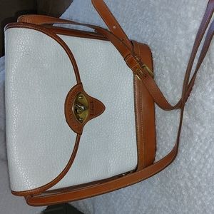 Dooney & Bourke vintage 1980s cream Calvary Specta